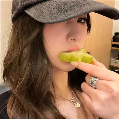 鲁蛇鸟经纪